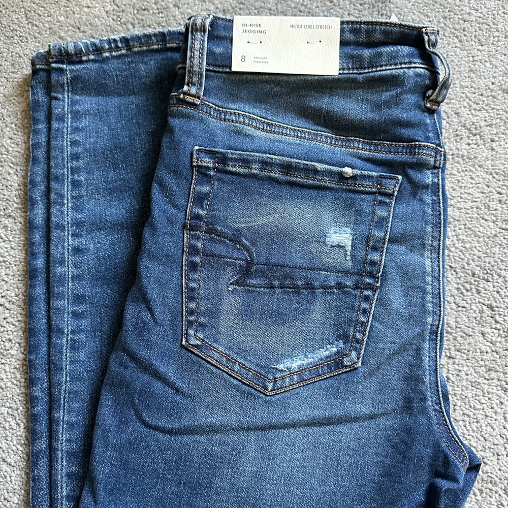 NWT American Eagle jeans, size 8